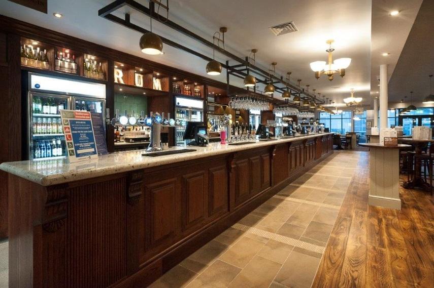 The Bottle Kiln Wetherspoon Hotel ฮาริตช์ ภายนอก รูปภาพ